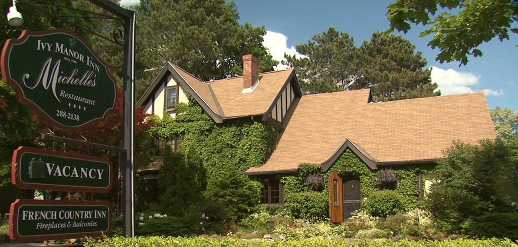 Ivy Manor Village Center Hotel 3*